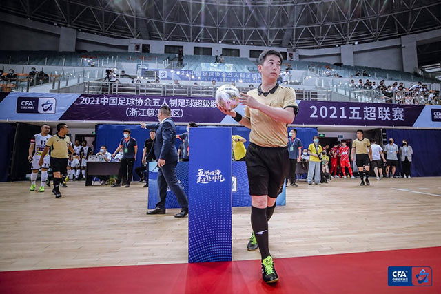 中国男篮在热身赛中败于乌拉圭，主力球员缺阵